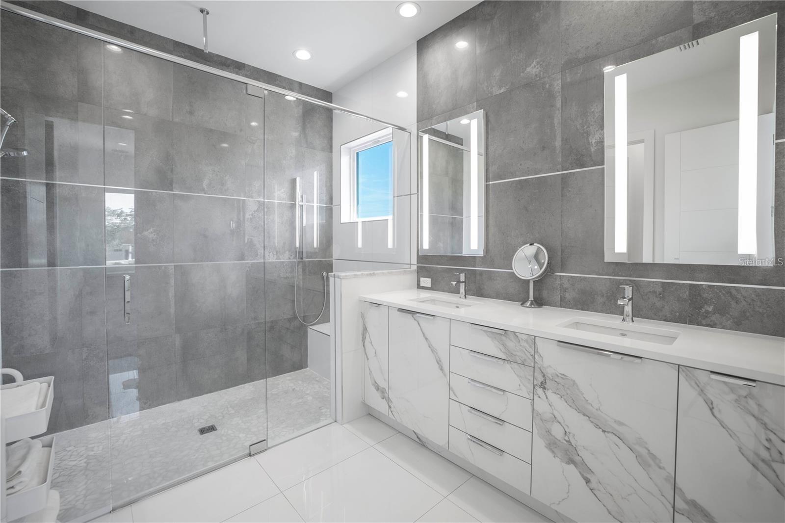 SNELL ISLE SHORES - Residential