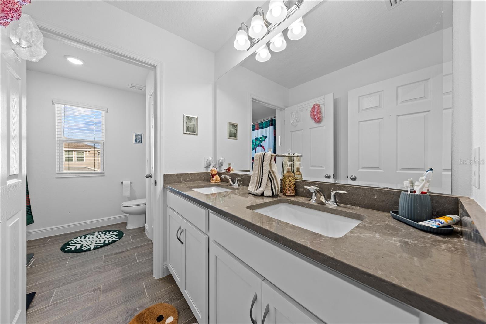 HANOVER LAKES PH 4 - Residential