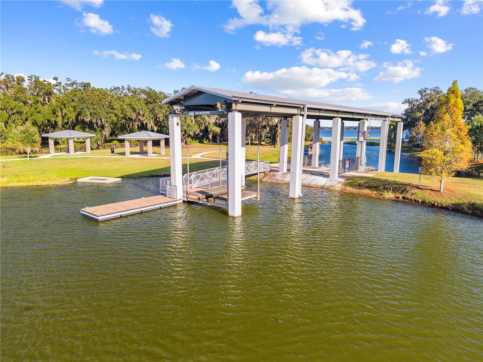 HANOVER LAKES PH 4 - Residential