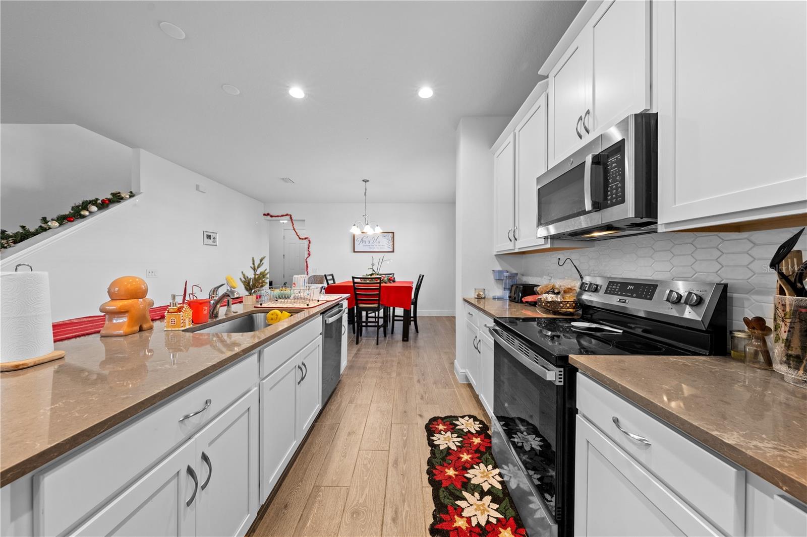 HANOVER LAKES PH 4 - Residential