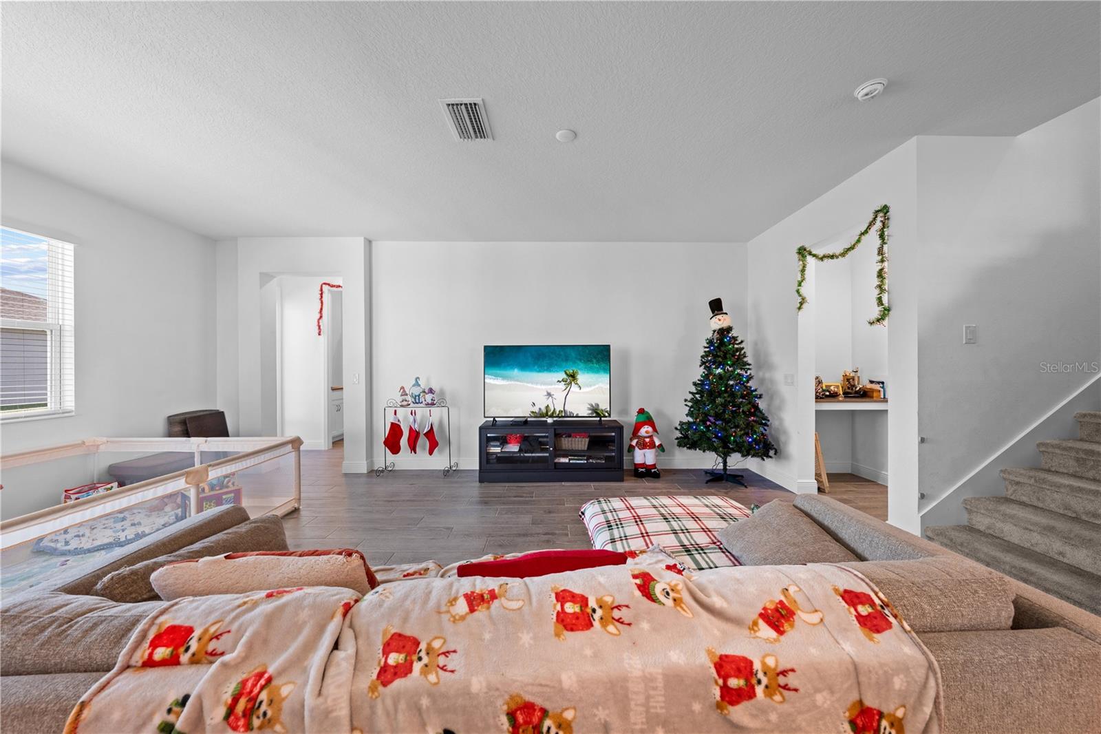 HANOVER LAKES PH 4 - Residential