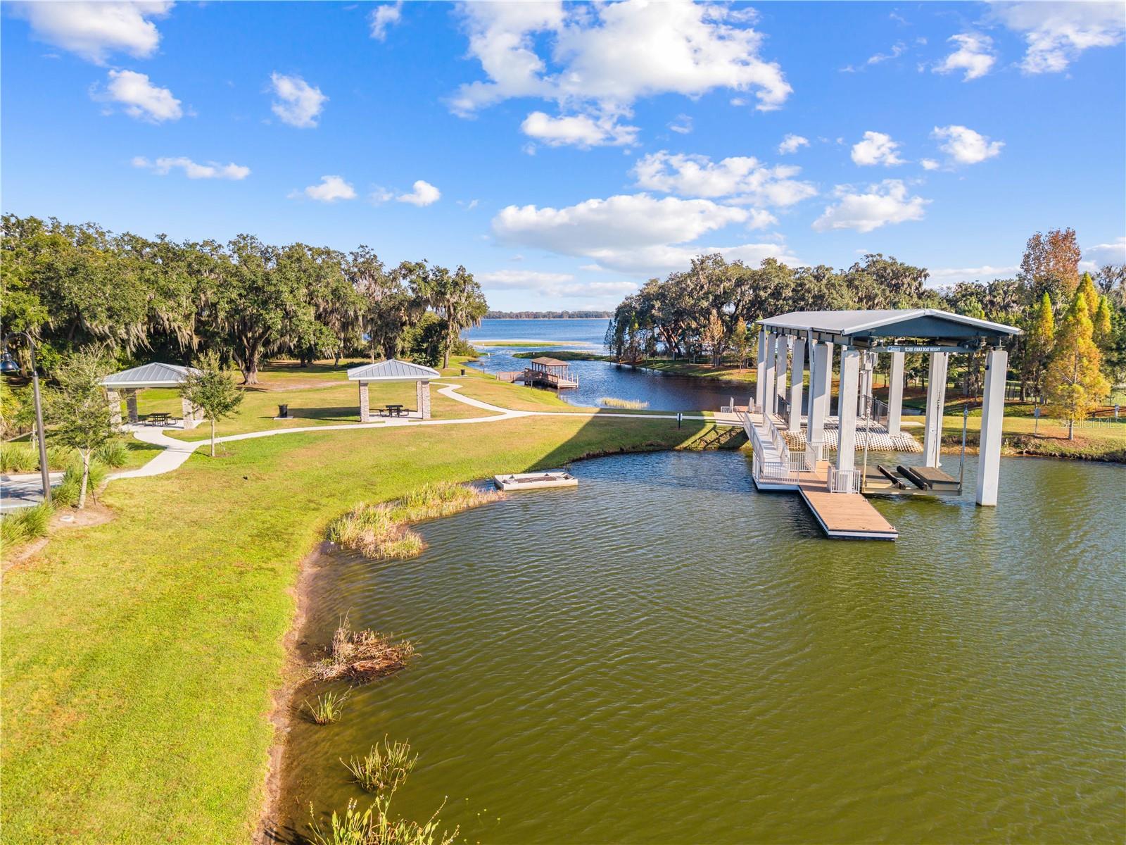 HANOVER LAKES PH 4 - Residential