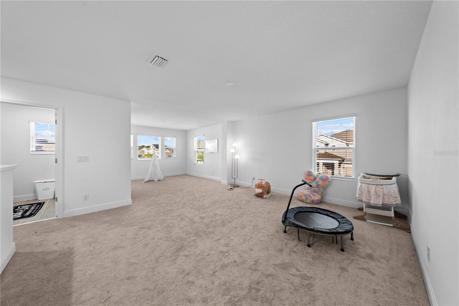 HANOVER LAKES PH 4 - Residential