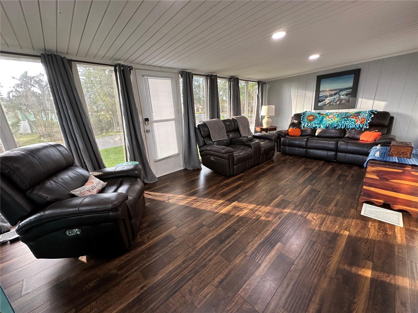 NOKOMIS MANOR NATURES PARK - Residential