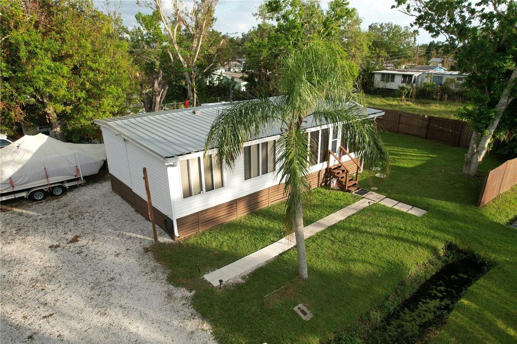 Photo of 400 Olive Avenue, Nokomis, FL 34275 (MLS # N6140166)