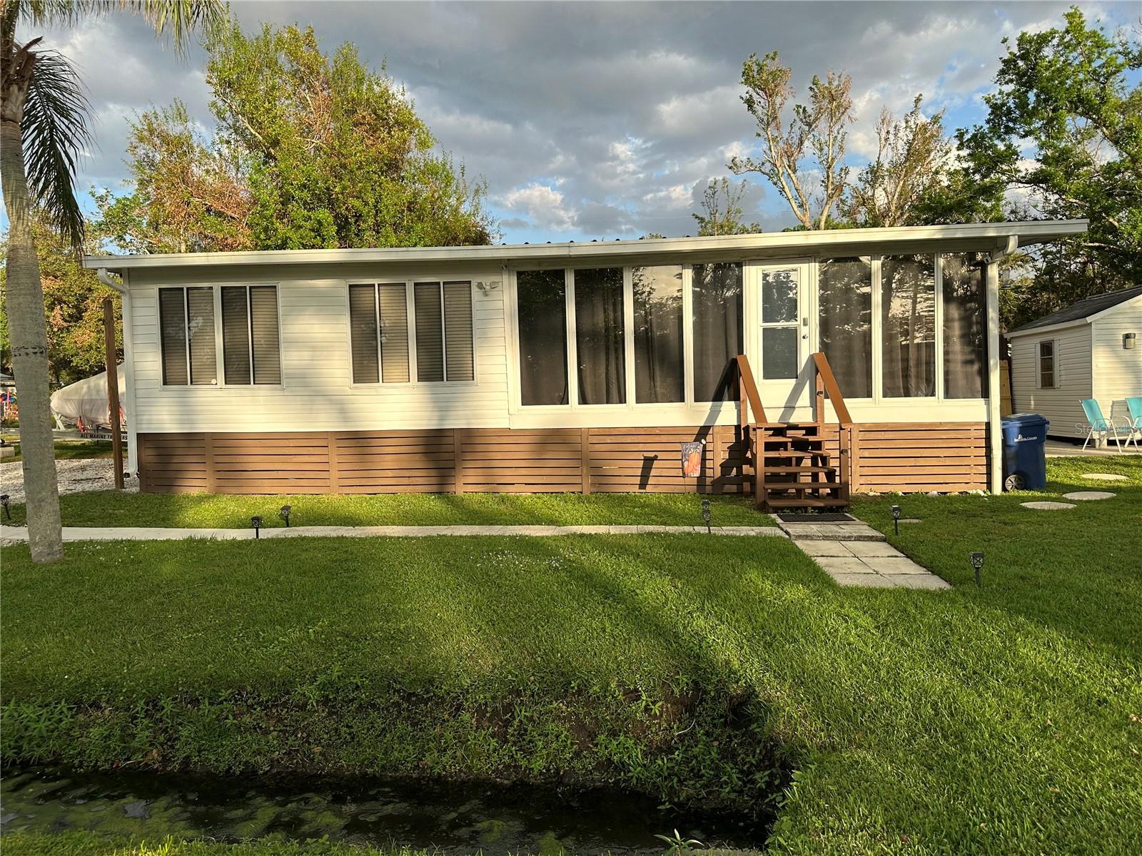 NOKOMIS MANOR NATURES PARK - Residential