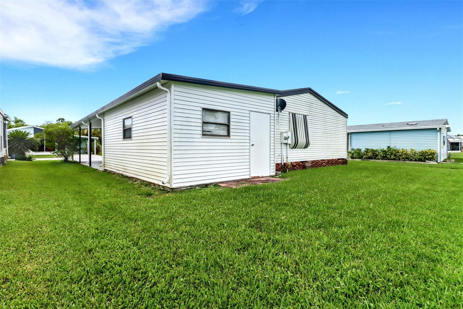 192 QUEEN PALM DRIVE