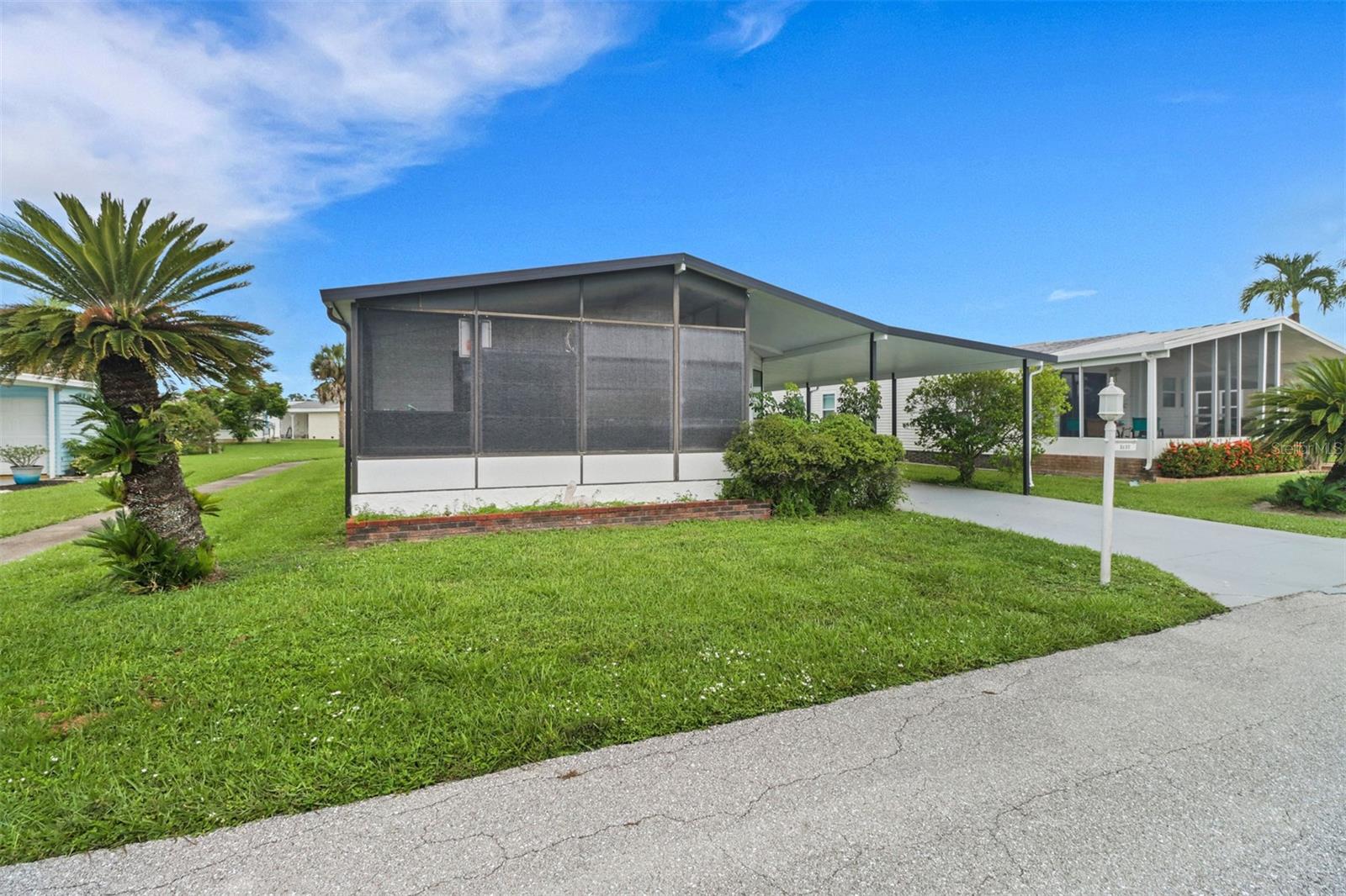 192 QUEEN PALM DRIVE