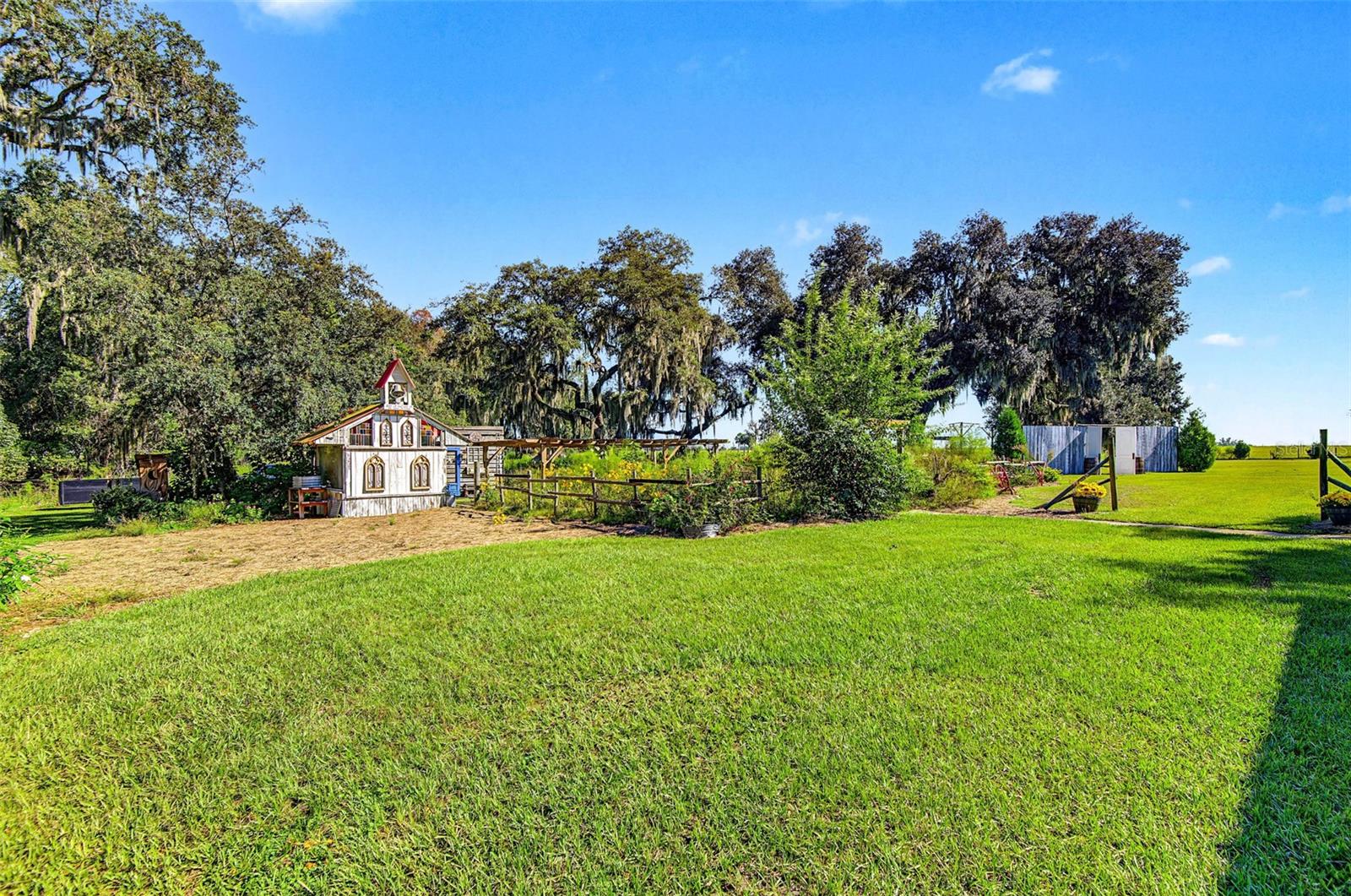 15300 LAKE IOLA ROAD