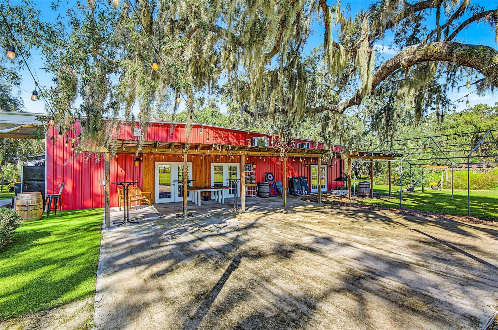 15300 LAKE IOLA ROAD