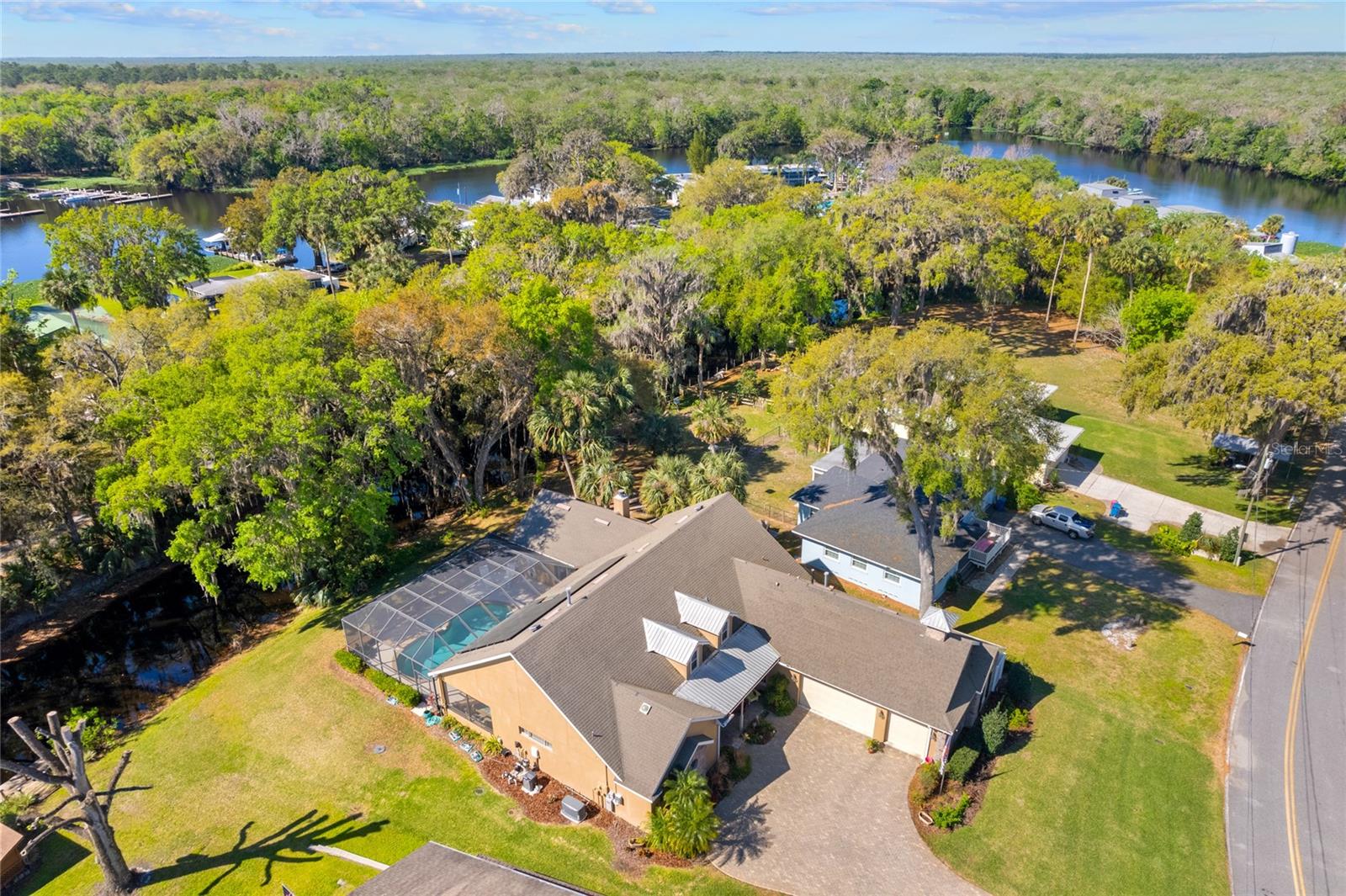 RIVER RIDGE - Residential