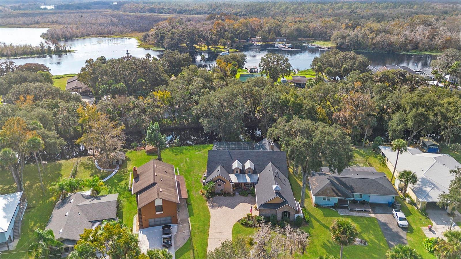 RIVER RIDGE - Residential