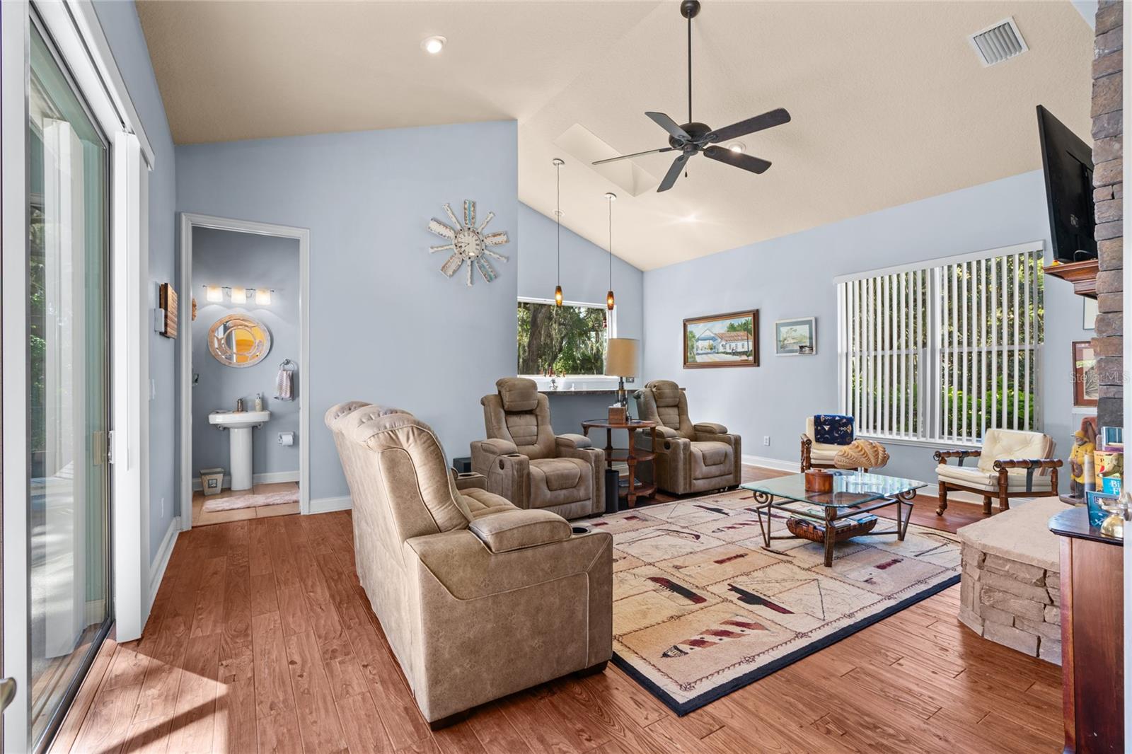 RIVER RIDGE - Residential