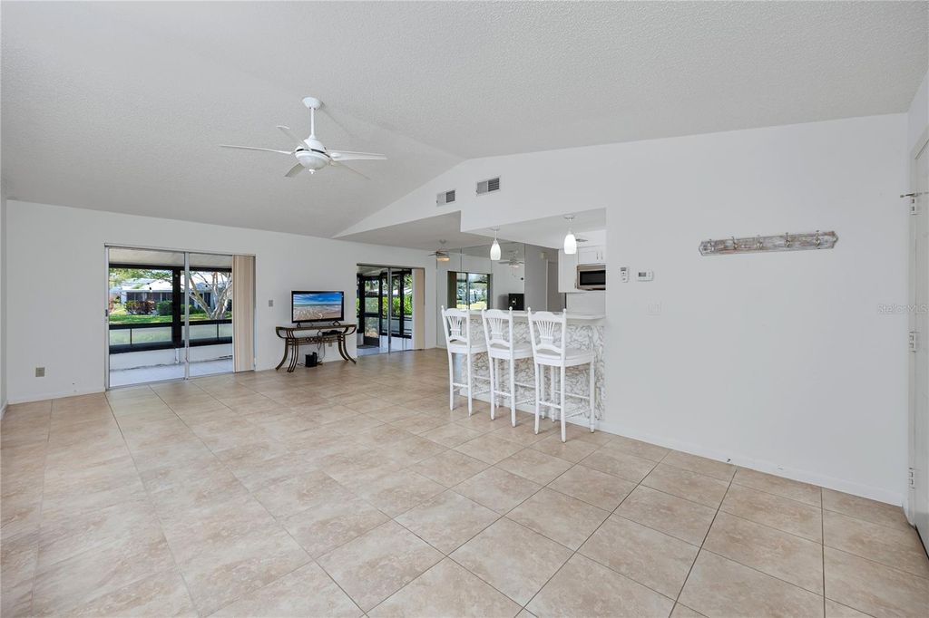Photo of 3139 38th Street S #A, St Petersburg, FL 33711 (MLS # TB8504747)