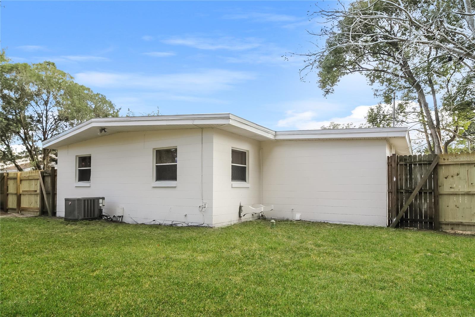 ORLANDO ACRES SECOND ADD - Residential Lease