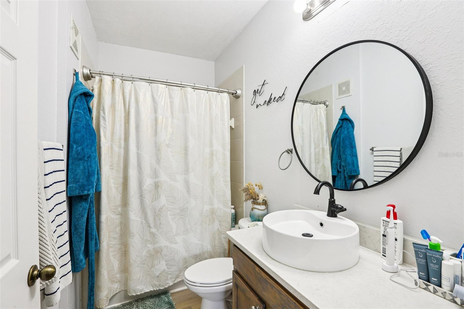 COURTNEY PALMS CONDO - Residential