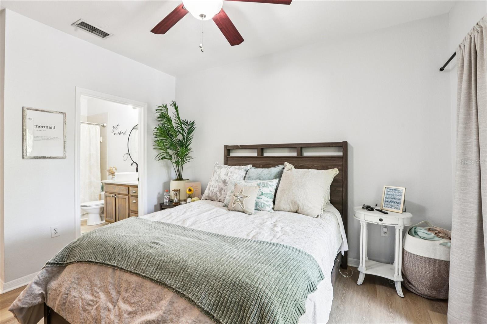 COURTNEY PALMS CONDO - Residential