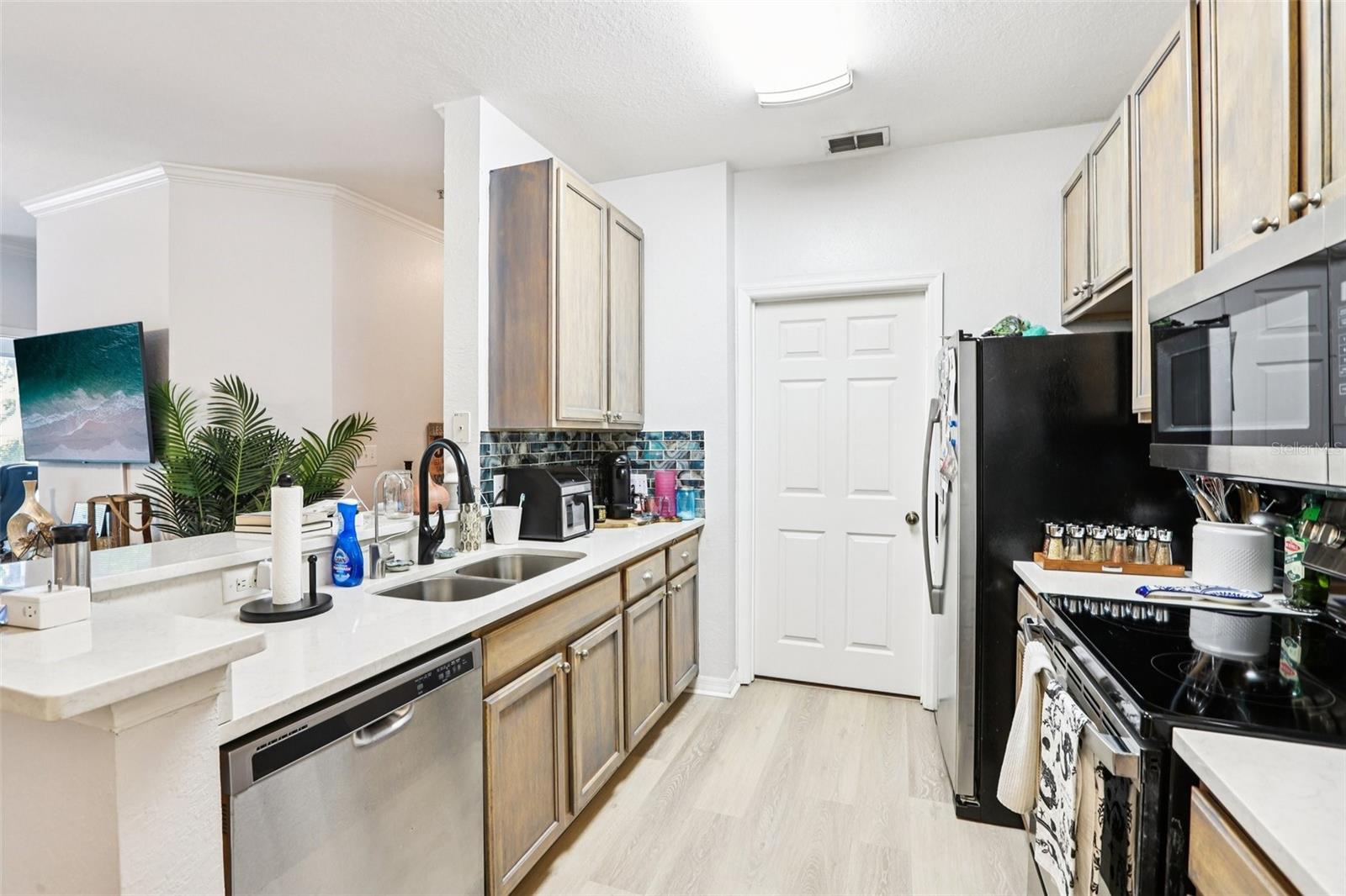 COURTNEY PALMS CONDO - Residential