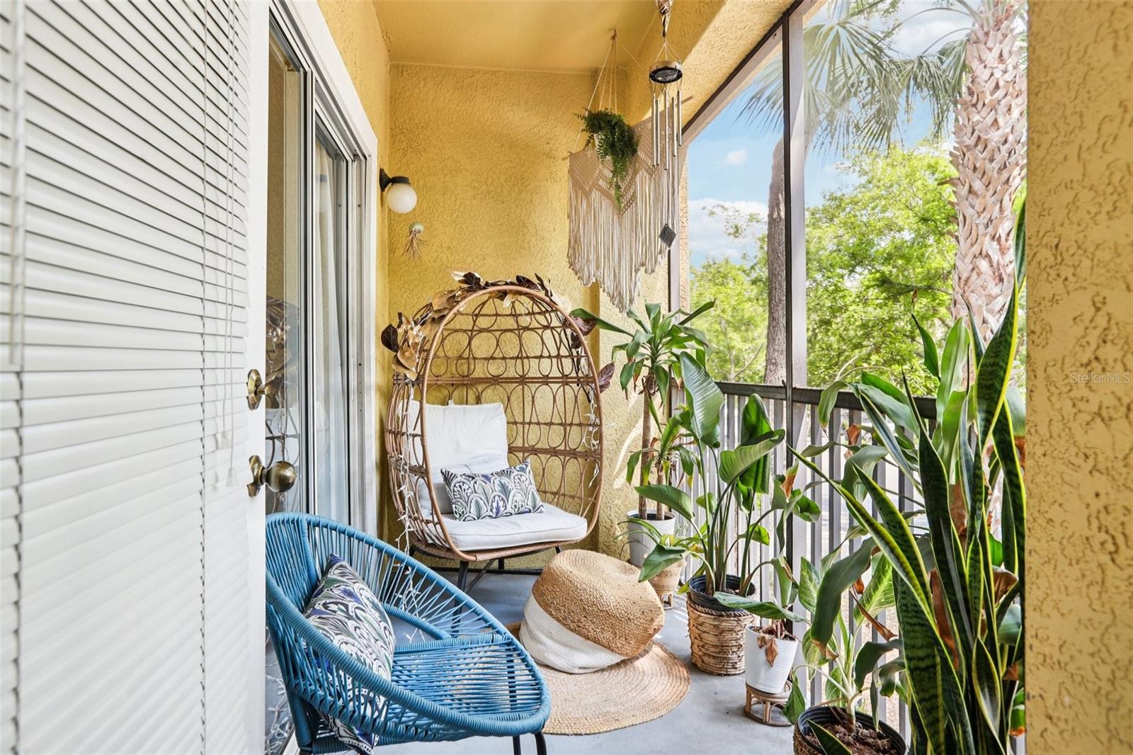 COURTNEY PALMS CONDO - Residential