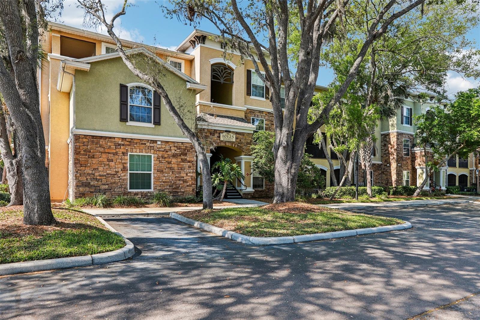 COURTNEY PALMS CONDO - Residential