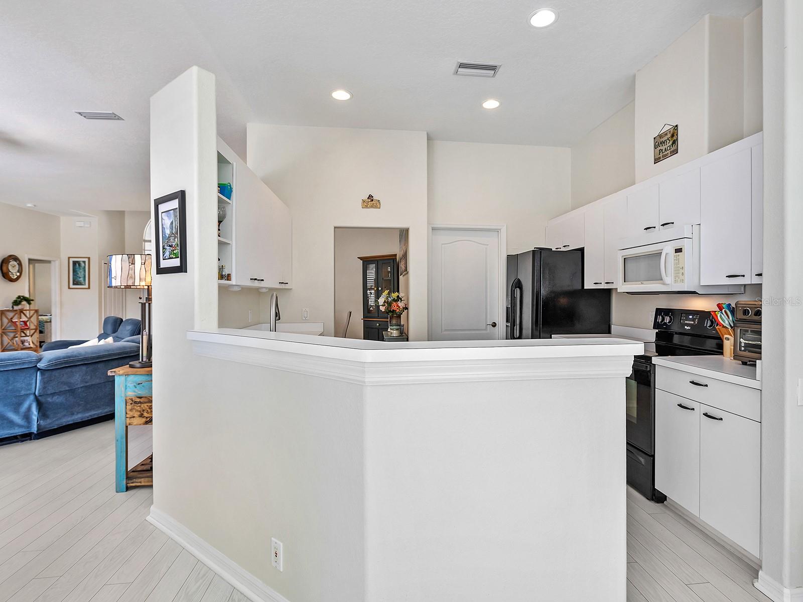 FALCON TRACE AT CALUSA LAKES - Residential Lease