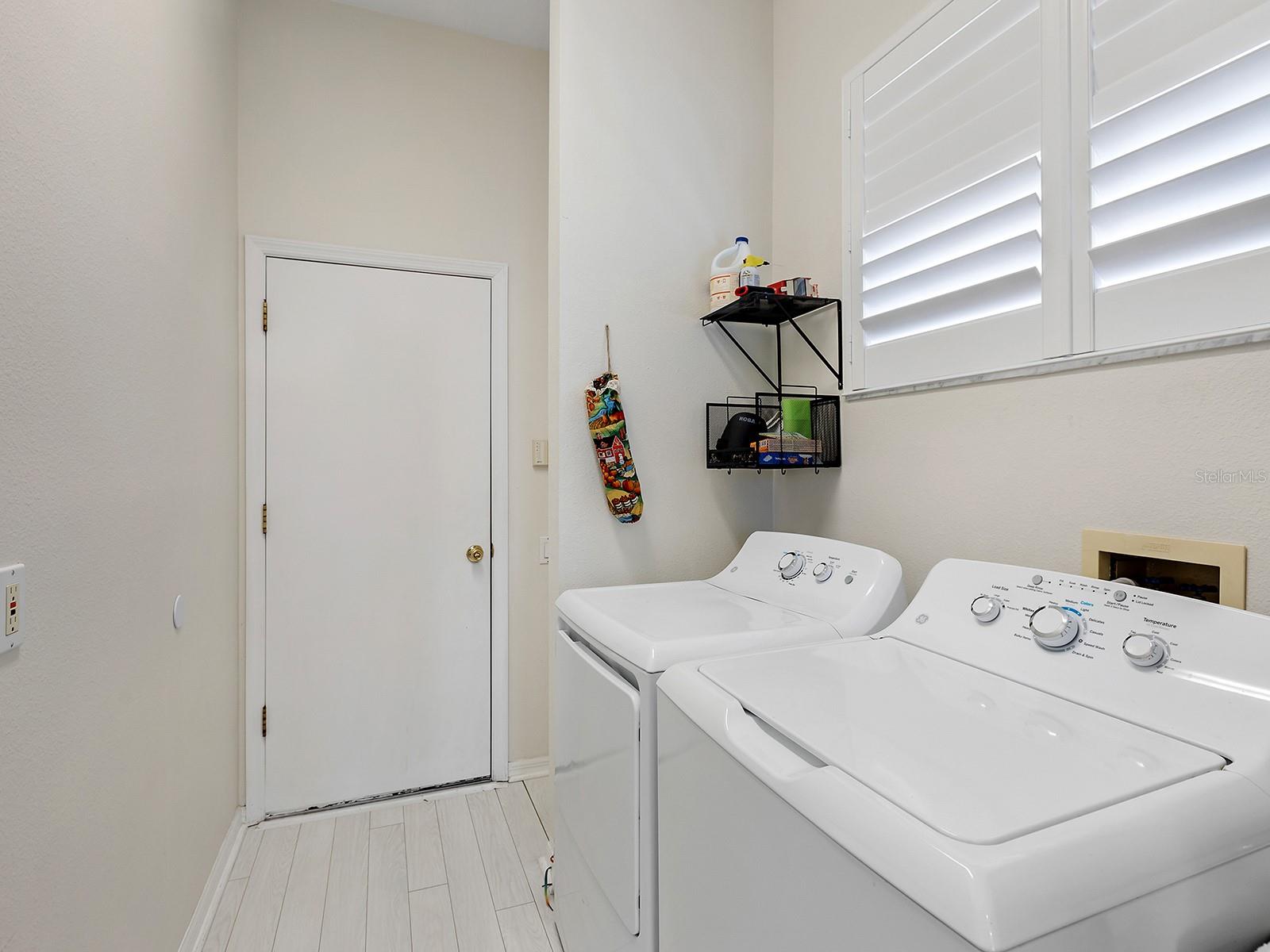 FALCON TRACE AT CALUSA LAKES - Residential Lease