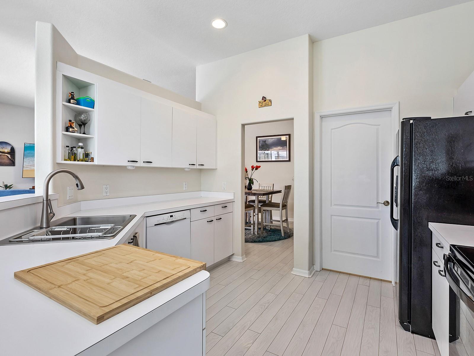 FALCON TRACE AT CALUSA LAKES - Residential Lease