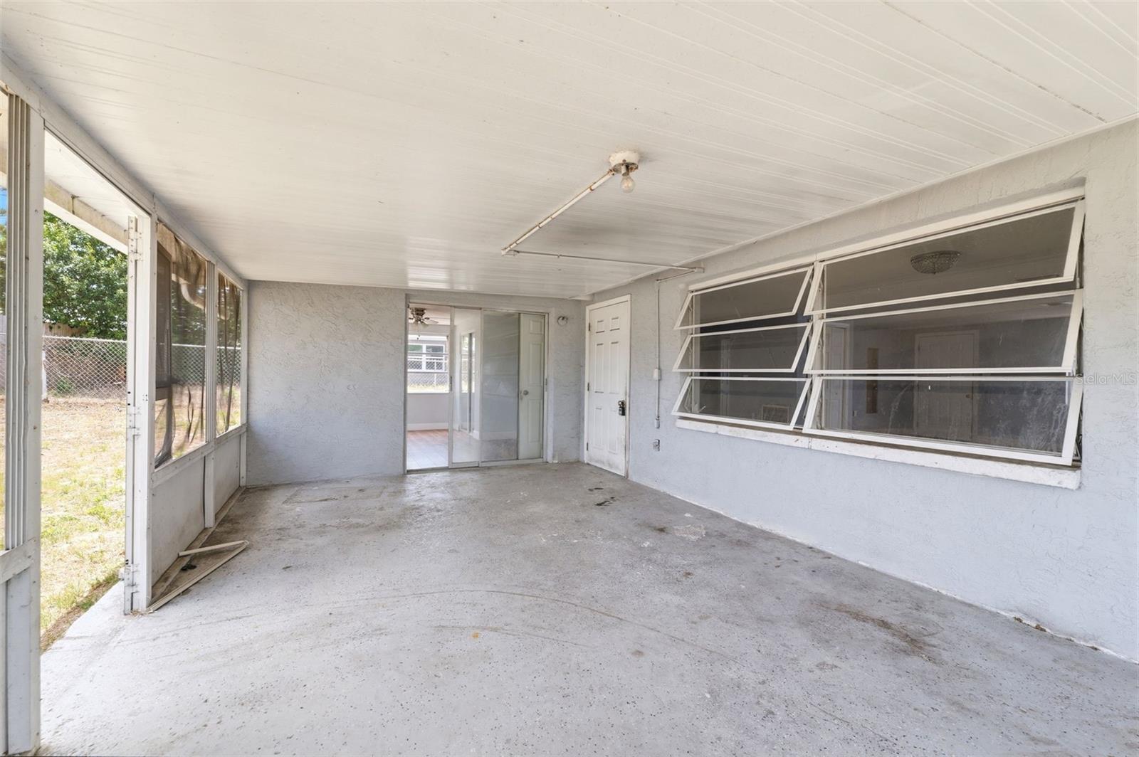 REGENCY PARK - Residential