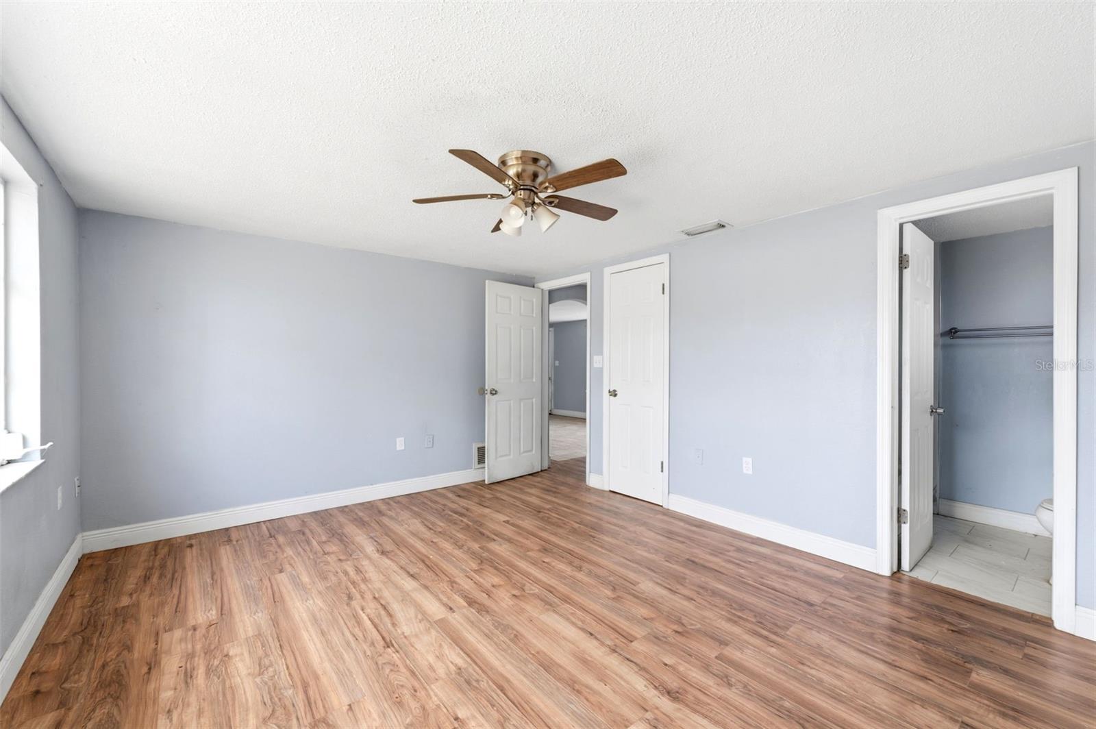 REGENCY PARK - Residential