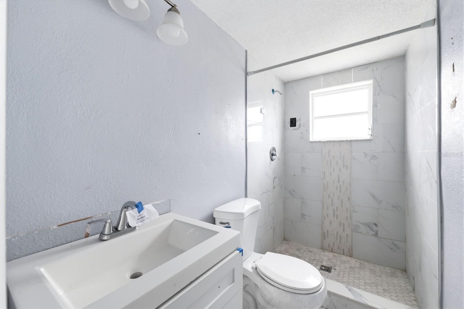 REGENCY PARK - Residential