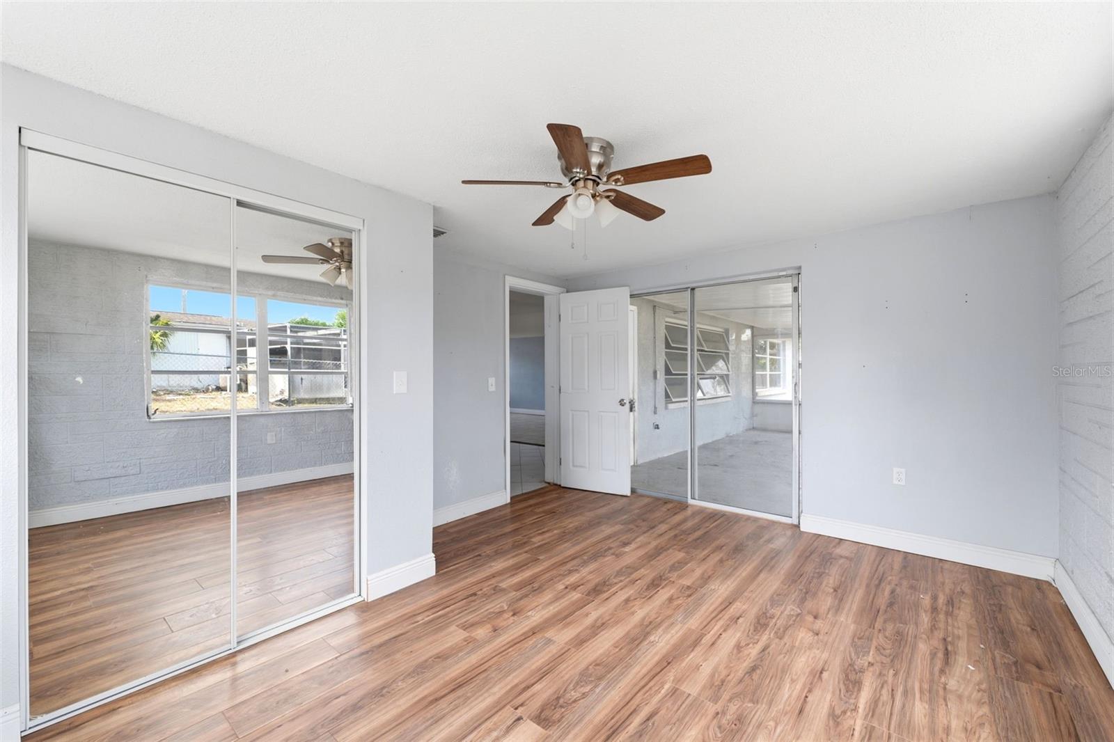 REGENCY PARK - Residential