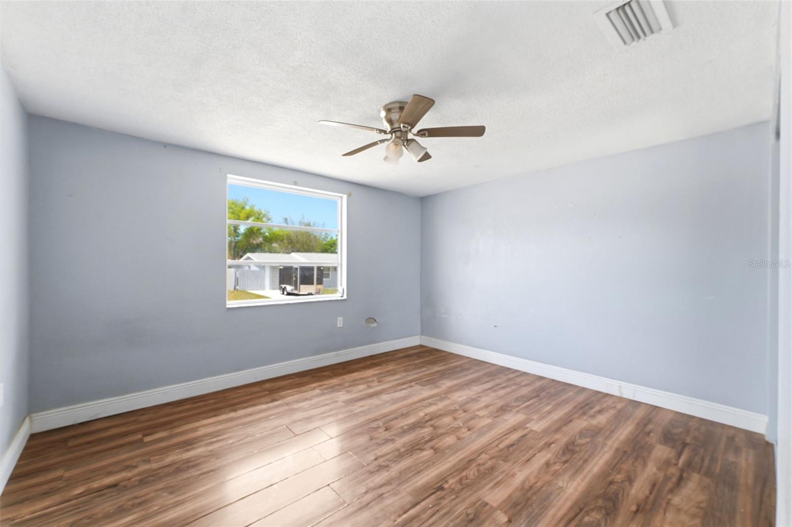 REGENCY PARK - Residential