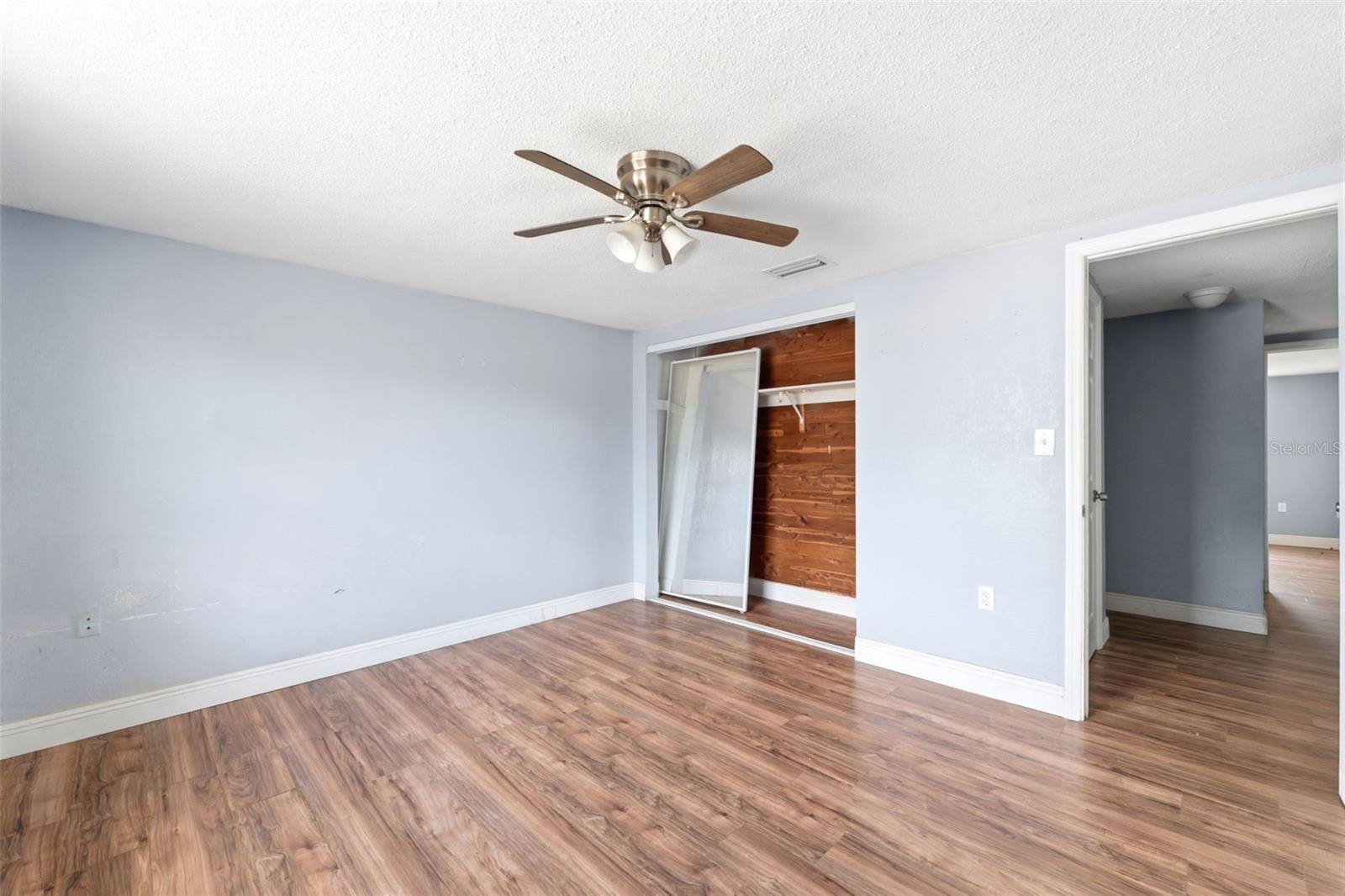 REGENCY PARK - Residential