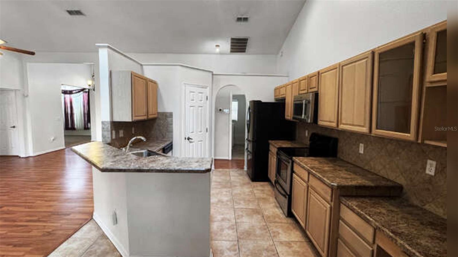 7439 HIGH LAKE DRIVE