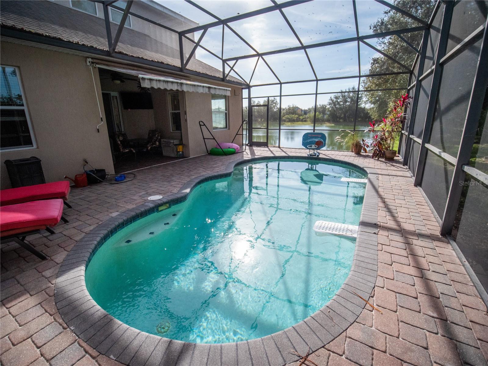 PRESTON SQUARE - Residential