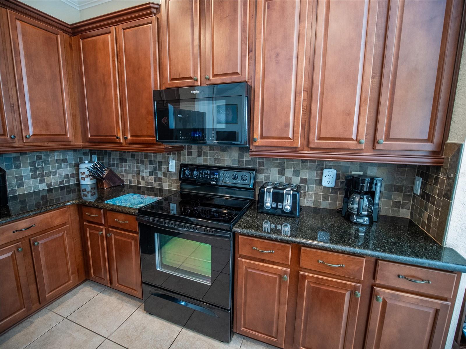 PRESTON SQUARE - Residential