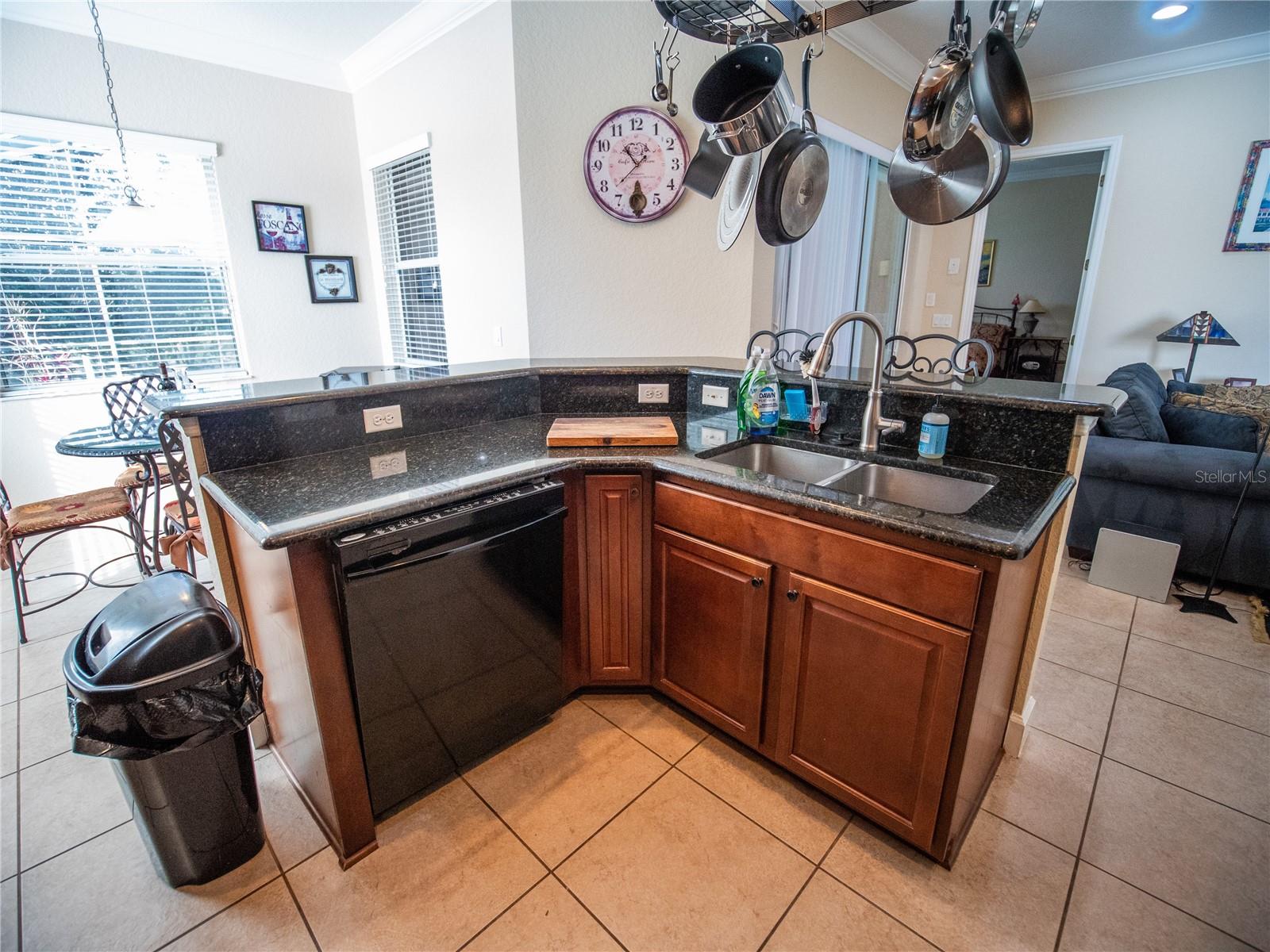 PRESTON SQUARE - Residential