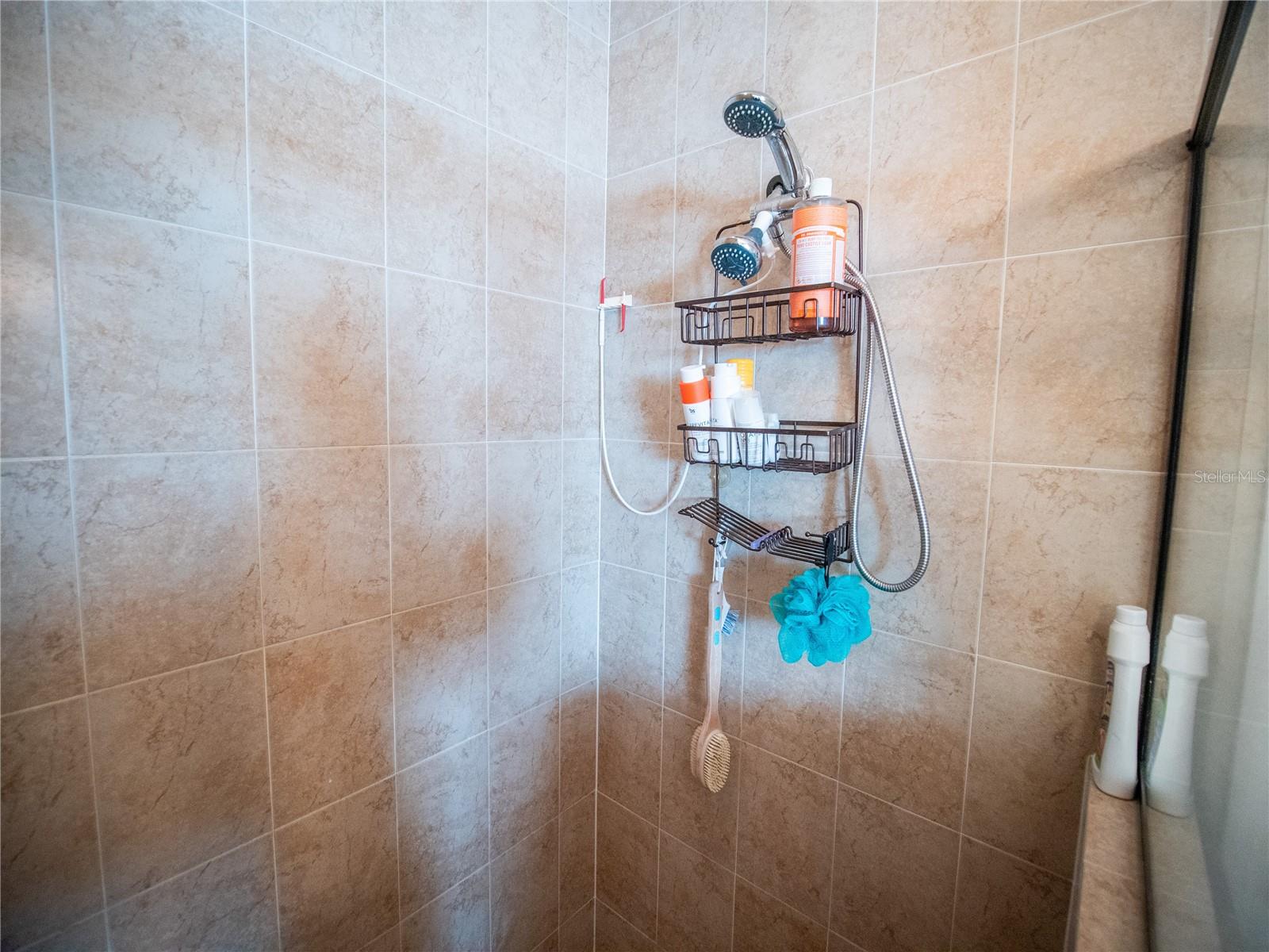 PRESTON SQUARE - Residential