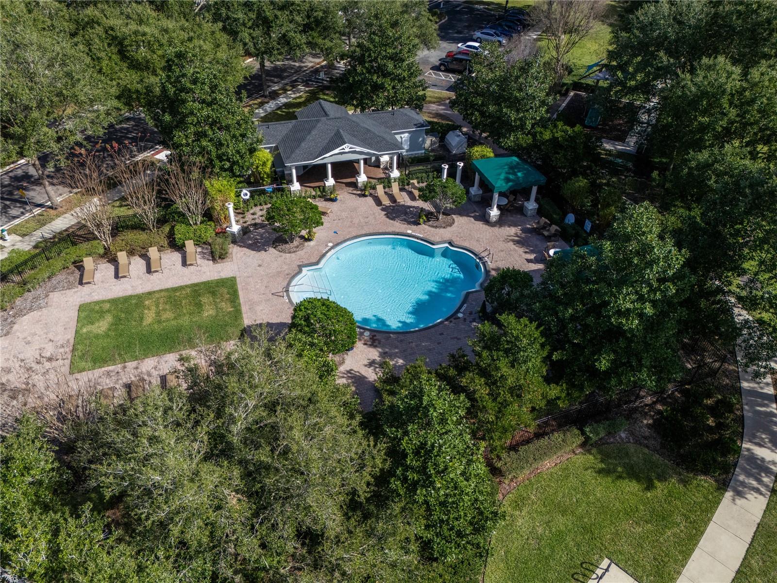 PRESTON SQUARE - Residential