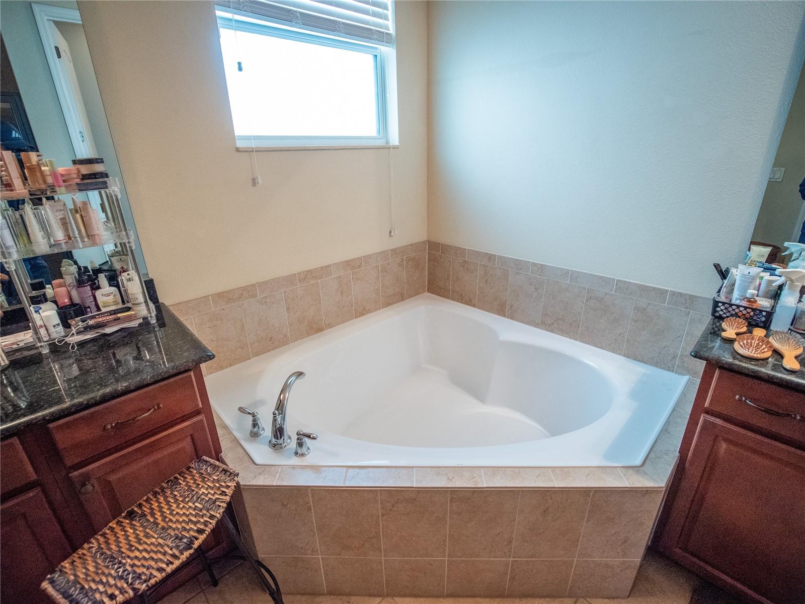 PRESTON SQUARE - Residential