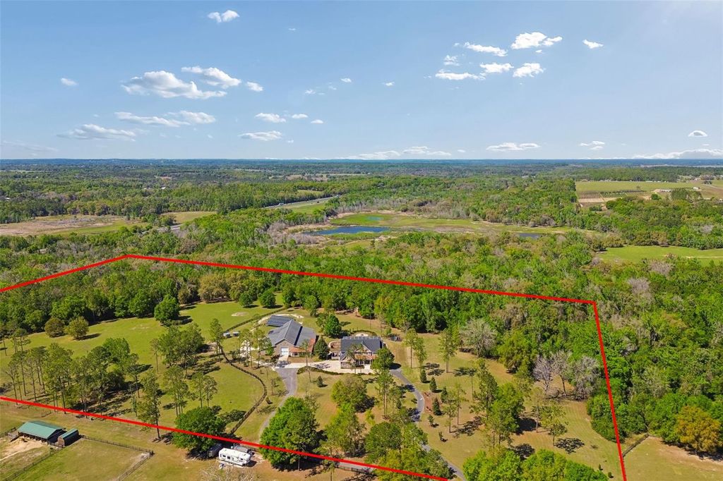 Photo of 32641 Blueberry Hill Way, Dade City, FL 33523 (MLS # TB8490233)