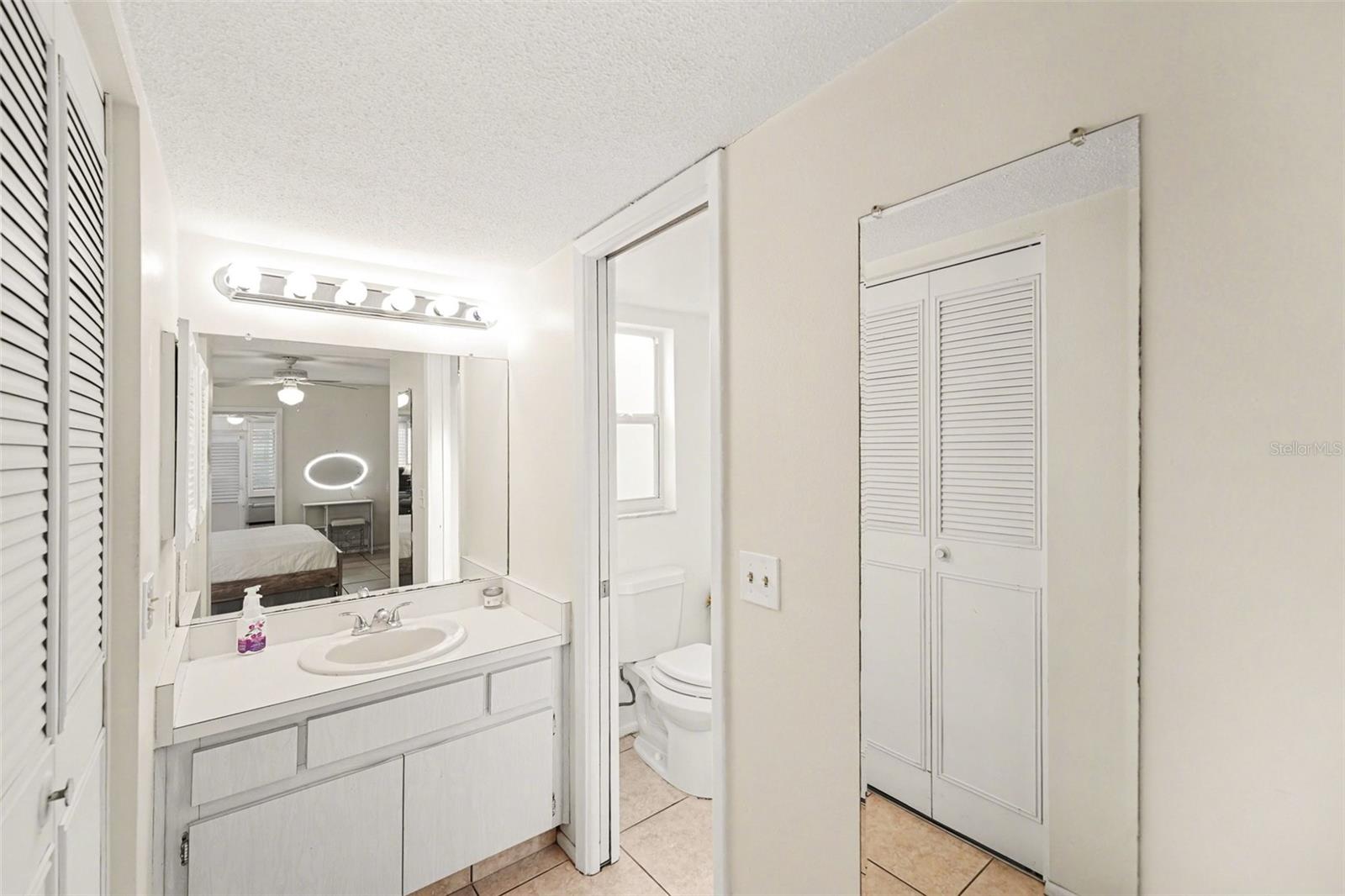 LAKES UNIT I - Residential