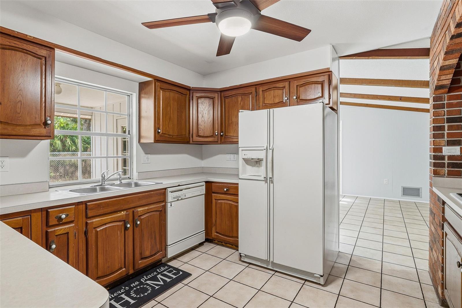 CATHEDRAL OAKS ESTATES - Residential