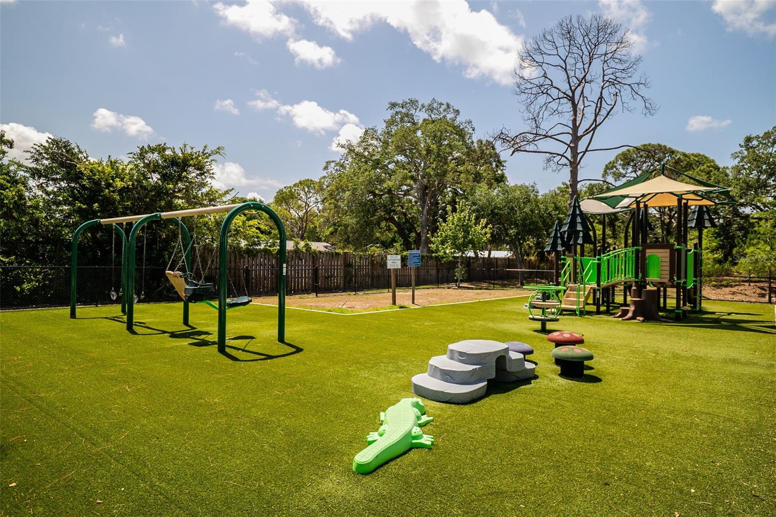 CATHEDRAL OAKS ESTATES - Residential