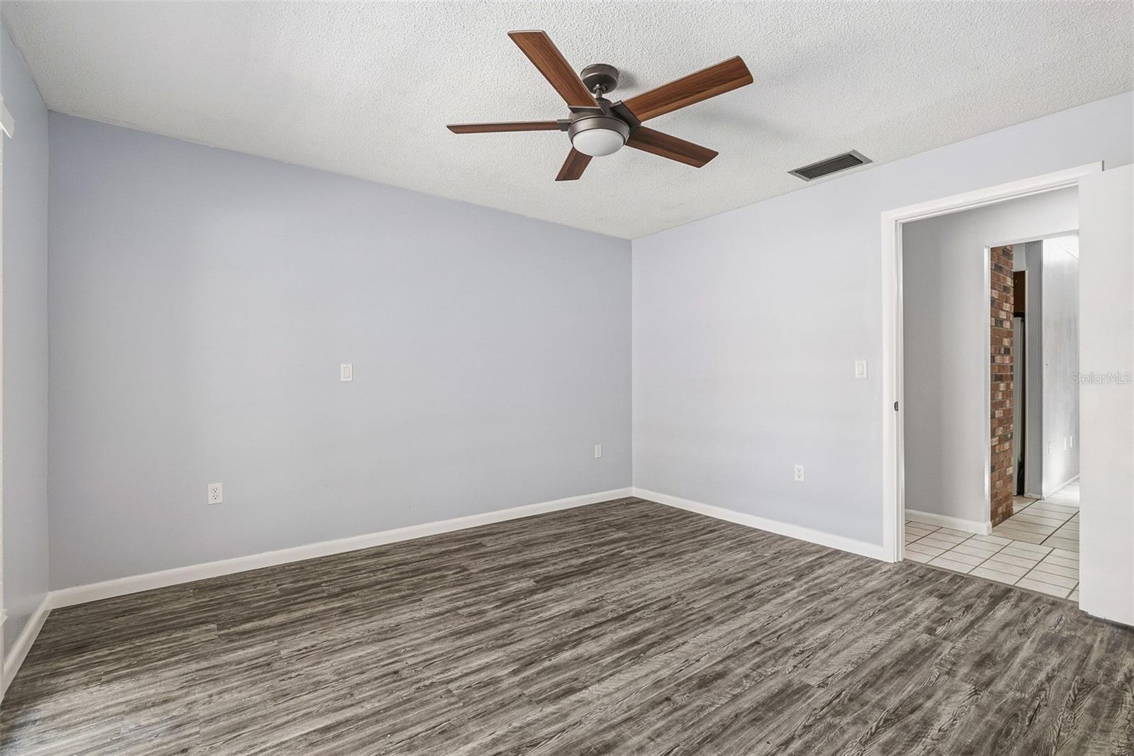 CATHEDRAL OAKS ESTATES - Residential