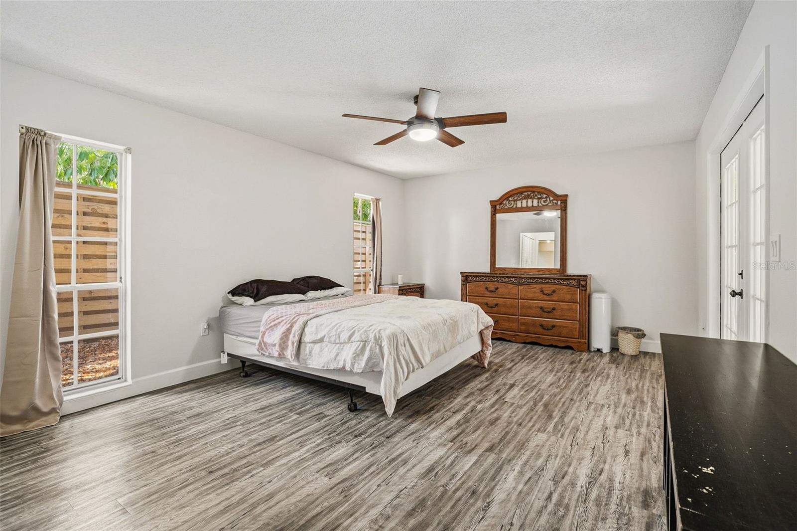 CATHEDRAL OAKS ESTATES - Residential