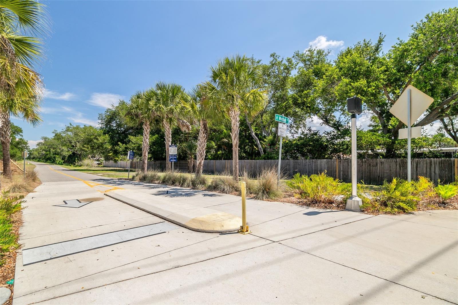 CATHEDRAL OAKS ESTATES - Residential