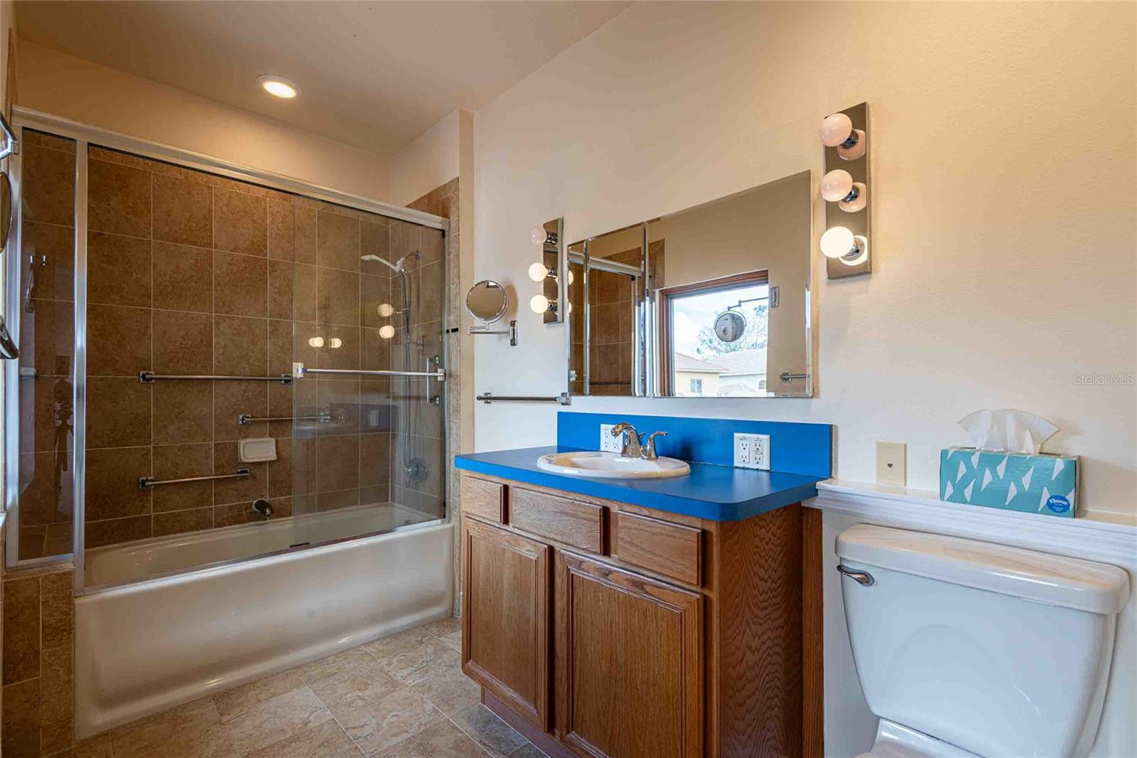 CALIENTE - Residential