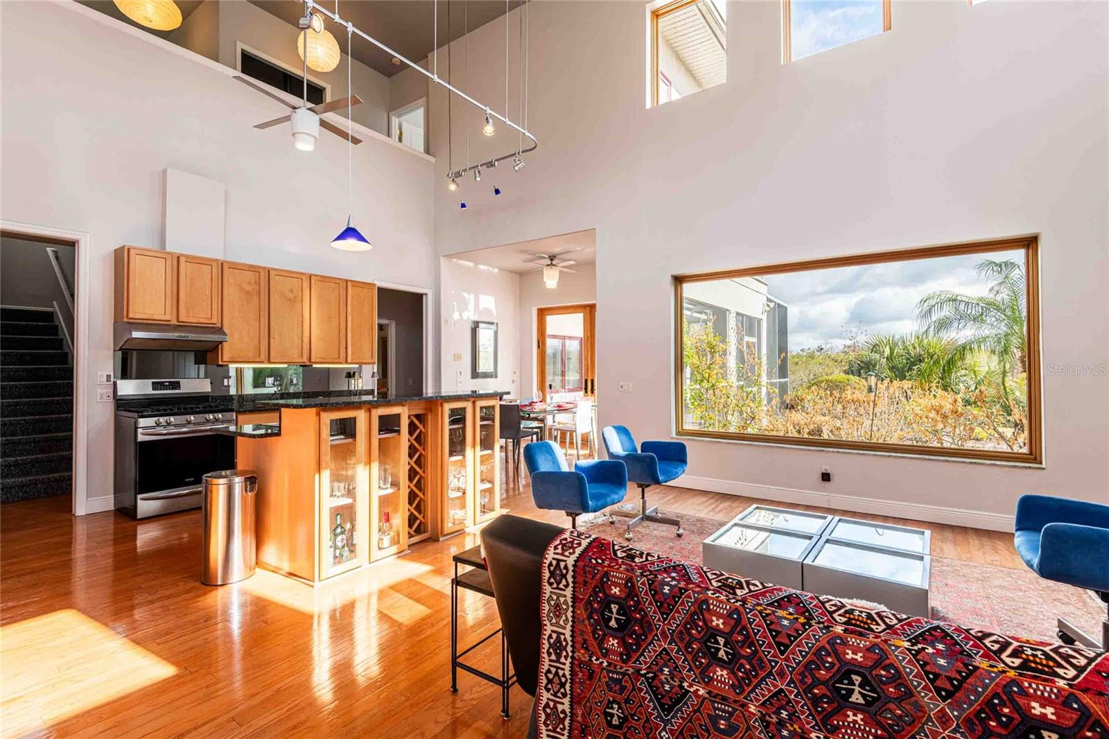 CALIENTE - Residential