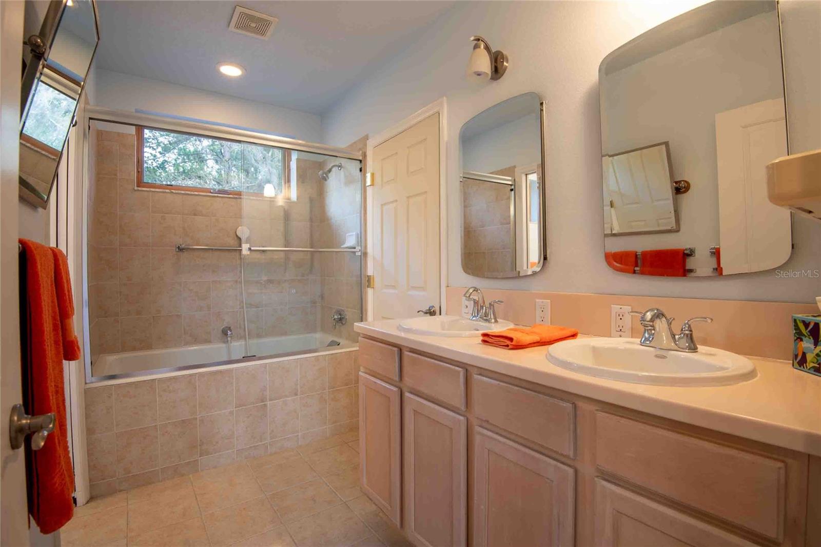 CALIENTE - Residential